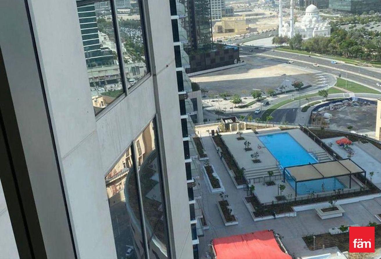 Prime Location | Vacant | Unfurnished photo 7