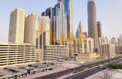 Apartment - 2 Bedrooms - 3 Bathrooms for rent in Iltemas Residence - Jumeirah Garden City - Al Satwa - Dubai