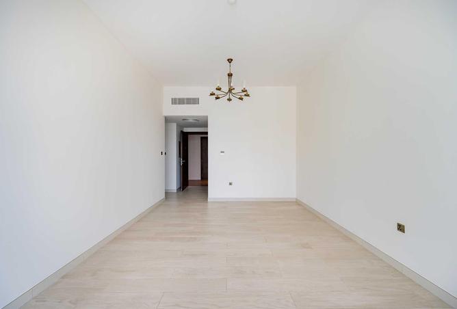 82792705 - Property Image 3