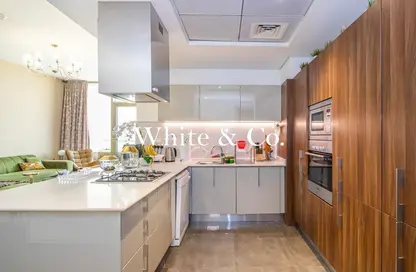 Apartment - 2 Bedrooms - 3 Bathrooms for rent in Avenue Residence 2 - Avenue Residence - Al Furjan - Dubai