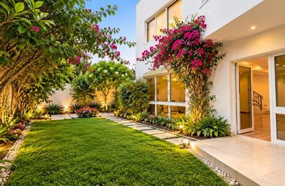Villa - 5 - 6 for rent in Jumeirah 3 - Jumeirah - Dubai