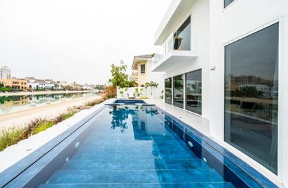 Villa - 6 - 7 for sale in Palm Jumeirah Frond B - Palm Jumeirah - Dubai