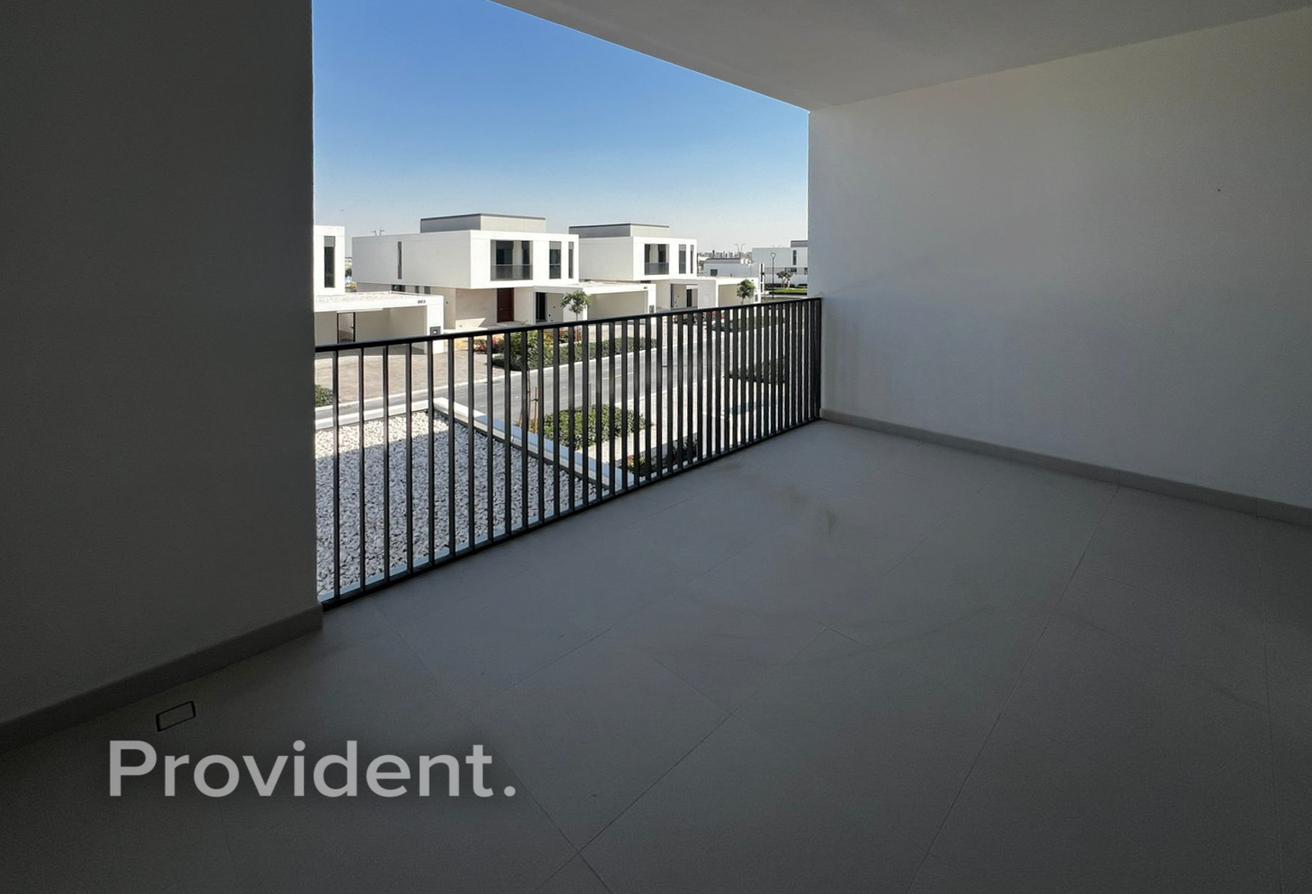 Brand New | Vacant | Large Plot photo 25