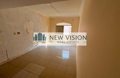 Apartment - Studio - 1 Bathroom for rent in Al Qulaya'ah - Al Sharq - Sharjah