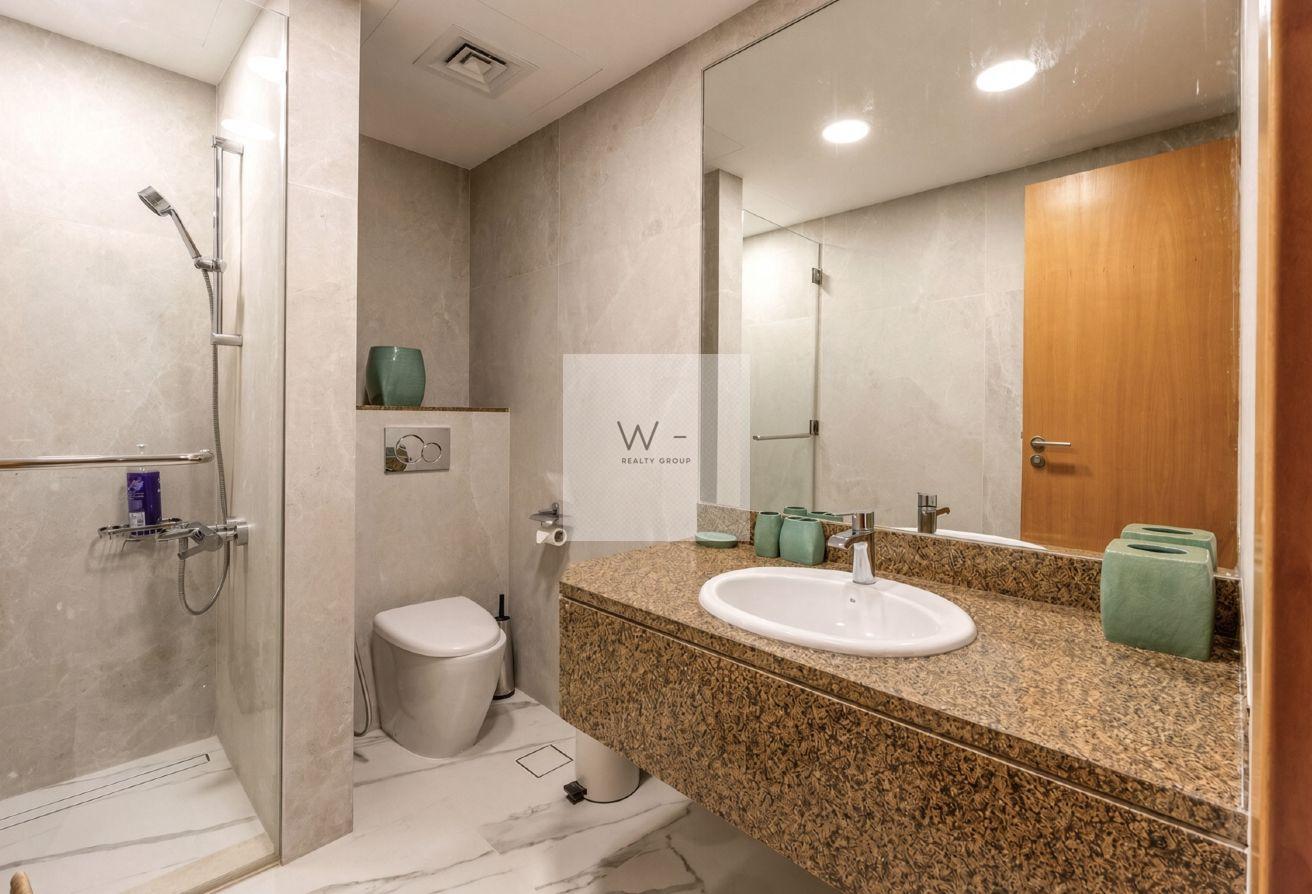 5 BR Villa with Private Pool in Palm Jumeirah photo 12