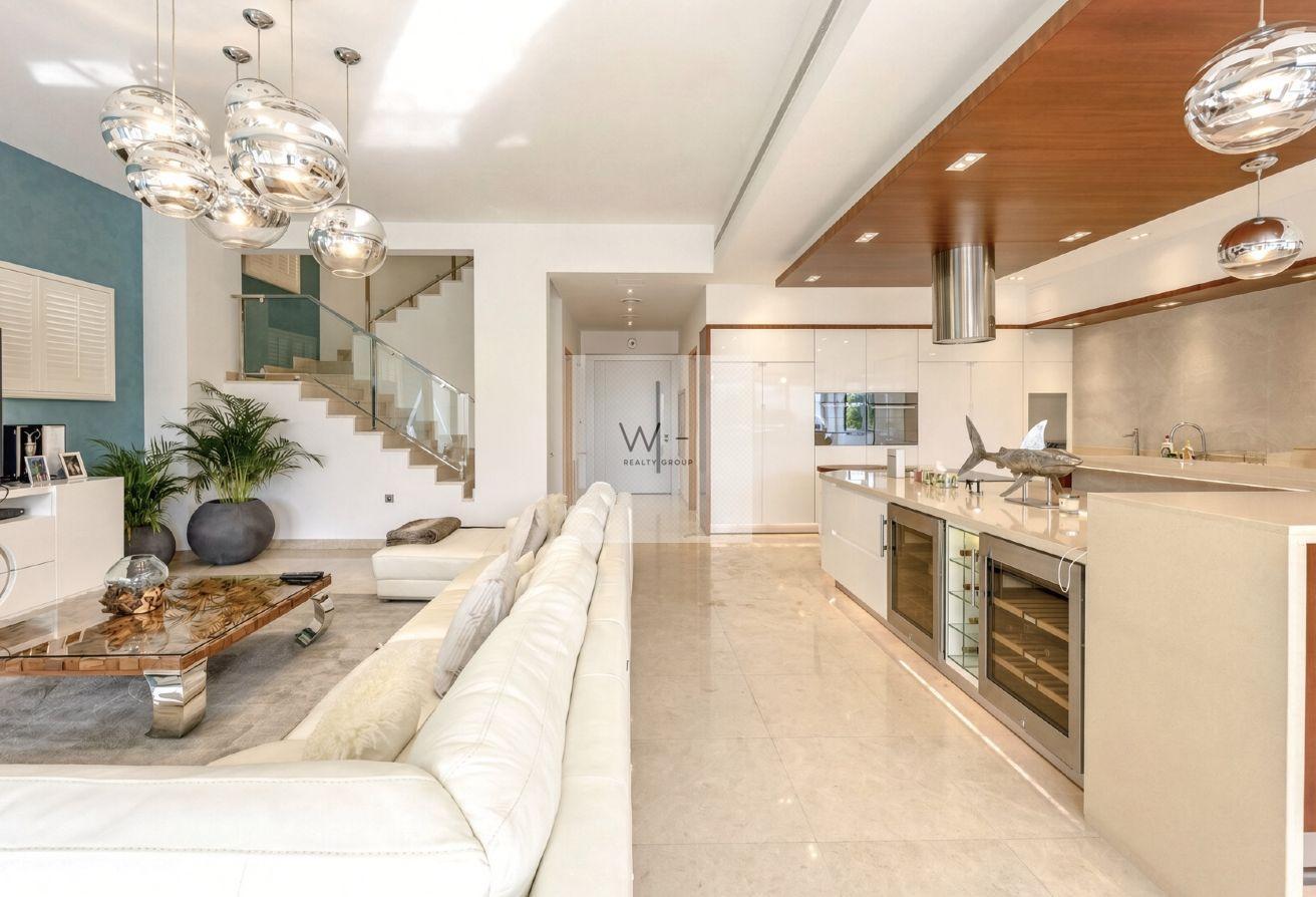 5 BR Villa with Private Pool in Palm Jumeirah photo 6