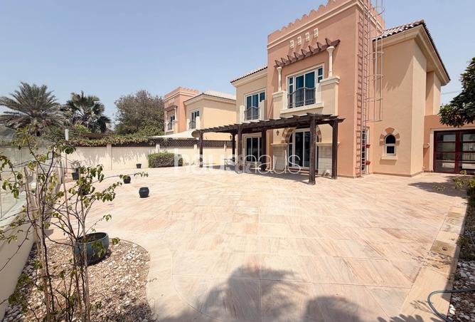 141929278 - Property Image 2