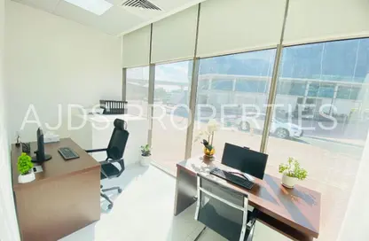 مكتب - غرفة نوم - 1 حمام للايجار في ريد اڤينيو - منطقة القرهود - دبي