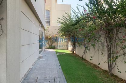 Villa - 5 Bedrooms - 5 Bathrooms for rent in Jumeirah 1 Villas - Jumeirah 1 - Jumeirah - Dubai