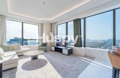 Apartment - 1 Bedroom - 2 Bathrooms for sale in The Palm Tower - Palm Jumeirah - Dubai