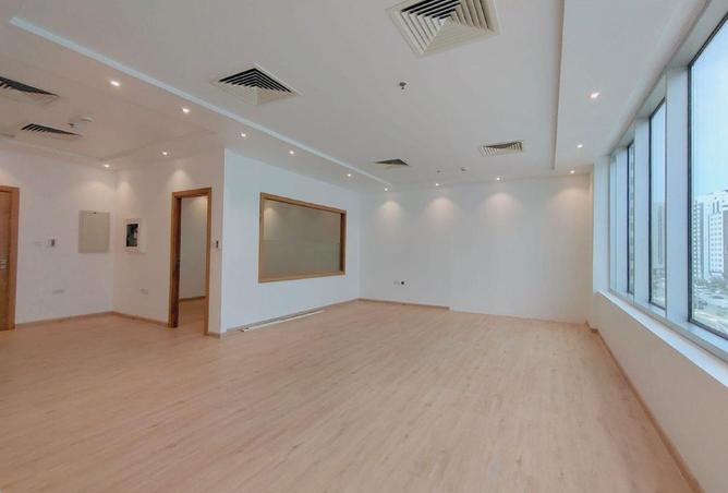 76971362 - Property Image 3