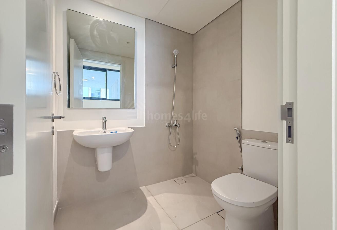 4BR G+2 | pool & park view | Flexible Cheques photo 20