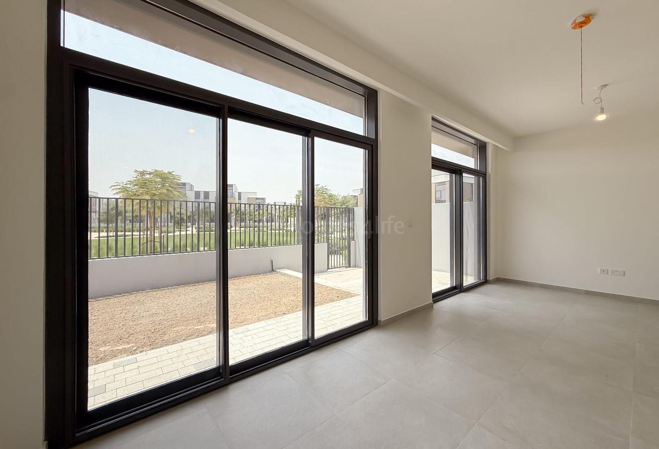 4BR G+2 | pool & park view | Flexible Cheques photo 14