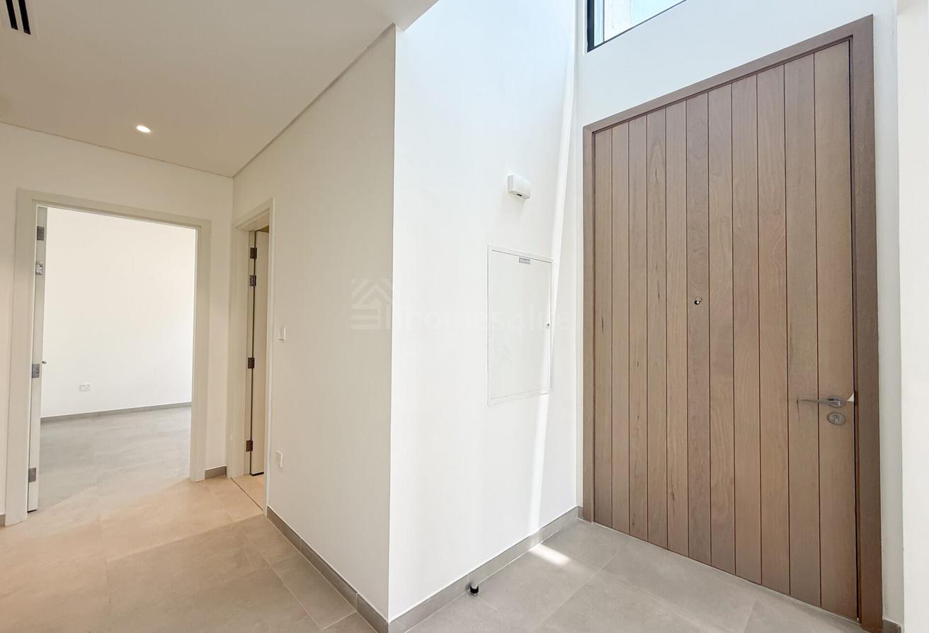 4BR G+2 | pool & park view | Flexible Cheques photo 11