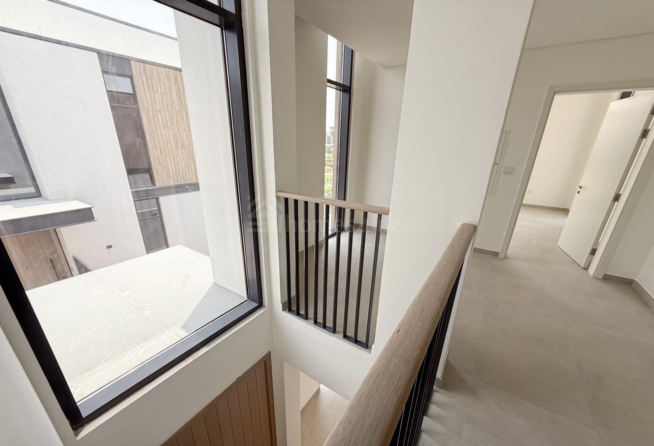 4BR G+2 | pool & park view | Flexible Cheques photo 6
