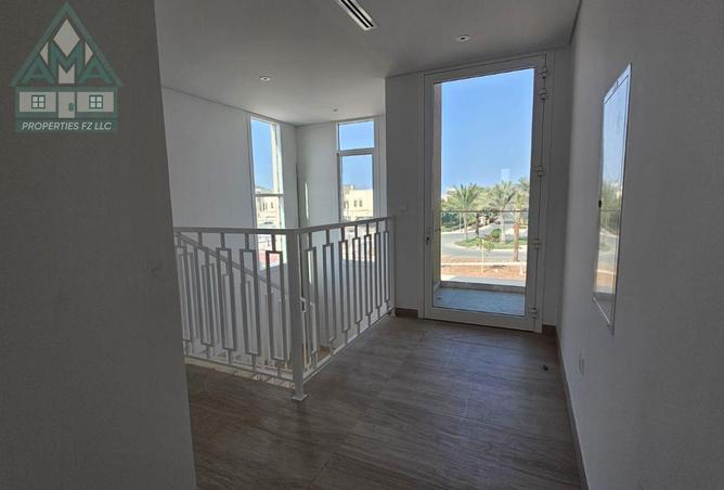 86182933 - Property Image 2