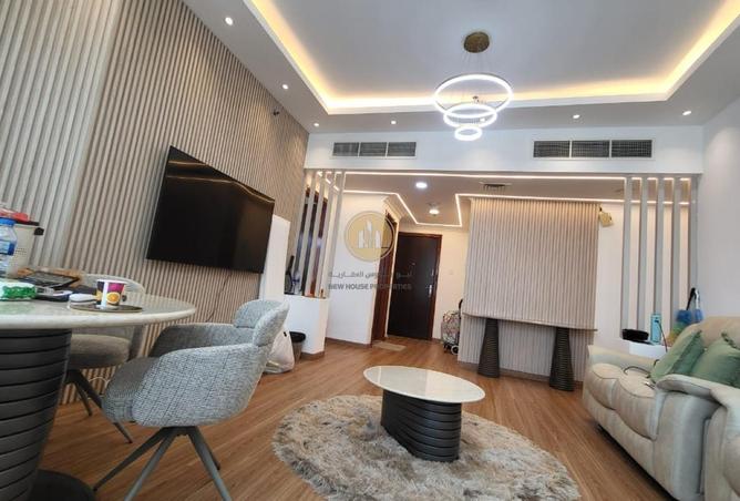 76987844 - Property Image 2