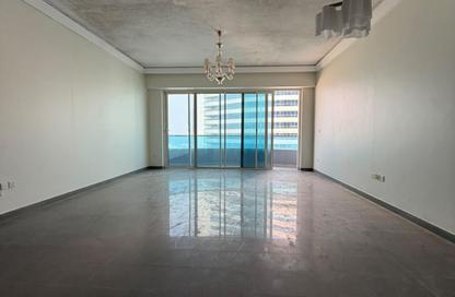 Apartment - 2 - 3 for rent in Blue Tower - Al Majaz 3 - Al Majaz - Sharjah