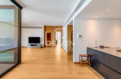 Apartment - 2 Bedrooms - 3 Bathrooms for rent in Bulgari Resort  and  Residences 2 - Bulgari Resort  and  Residences - Jumeirah Bay Island - Jumeirah - Dubai