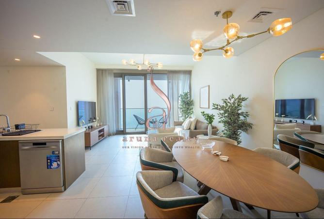 Luxuriously Furnished | Vacant | High Floor photo 3