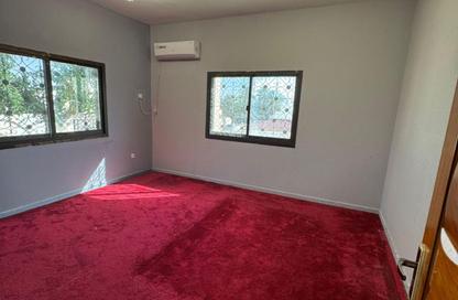Villa - 6 Bedrooms - 4 Bathrooms for rent in Al Sabkha - Al Riqqa - Sharjah
