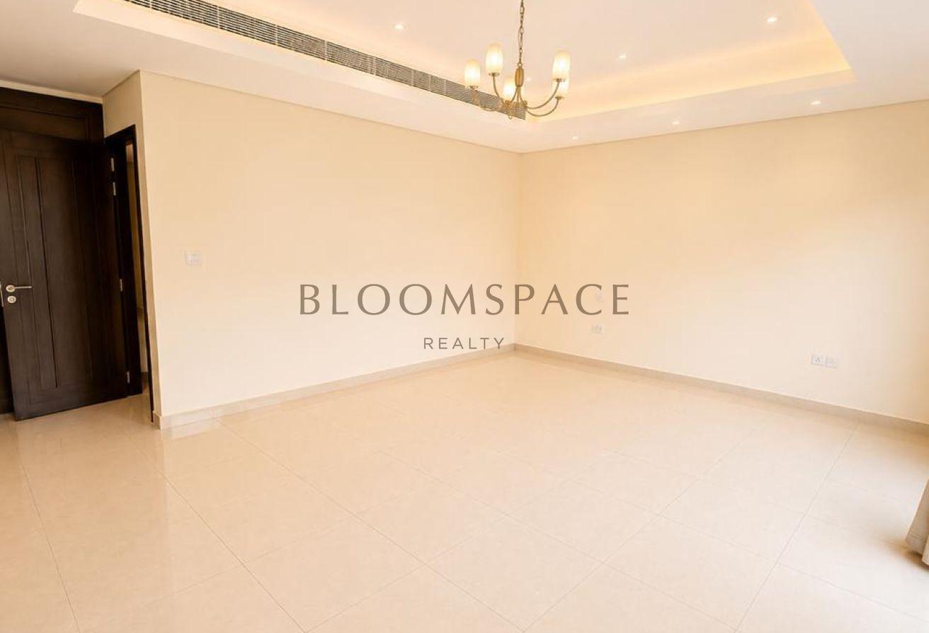 4BR + Maid | Private Garden | Gated Community photo 22