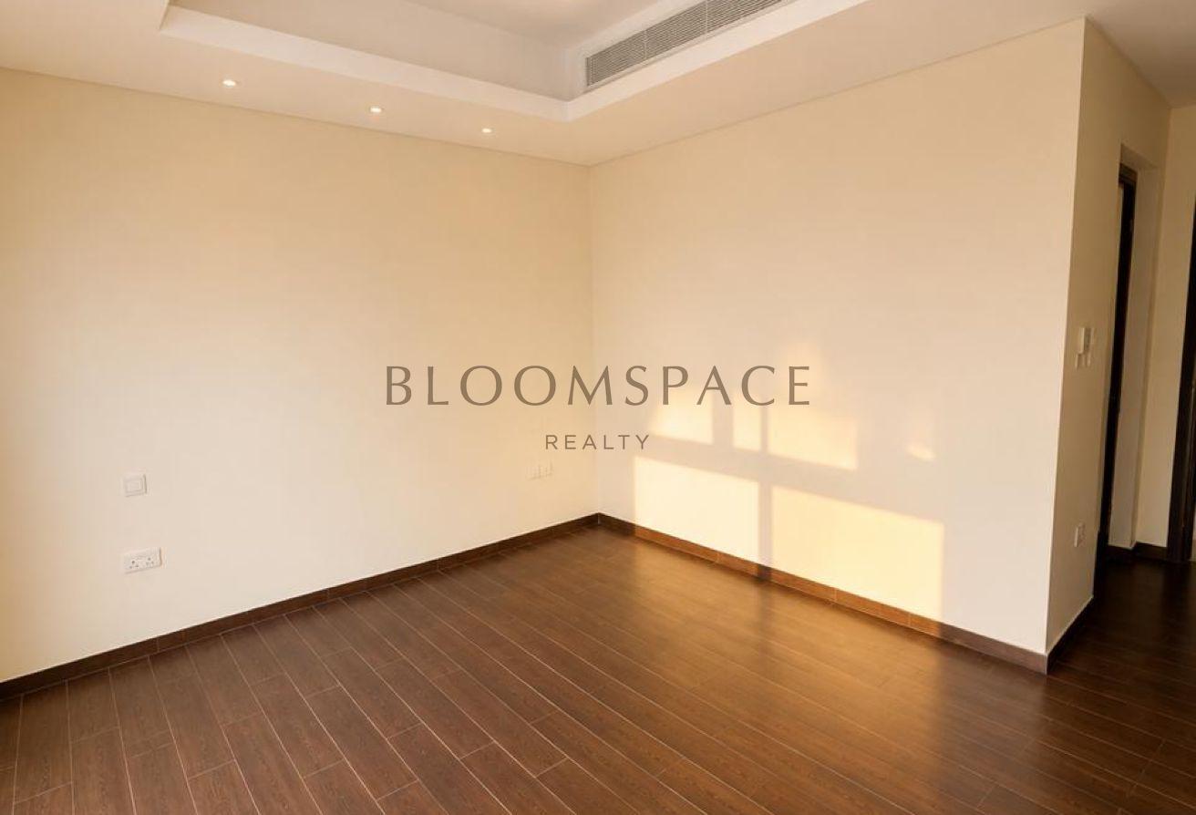 4BR + Maid | Private Garden | Gated Community photo 18