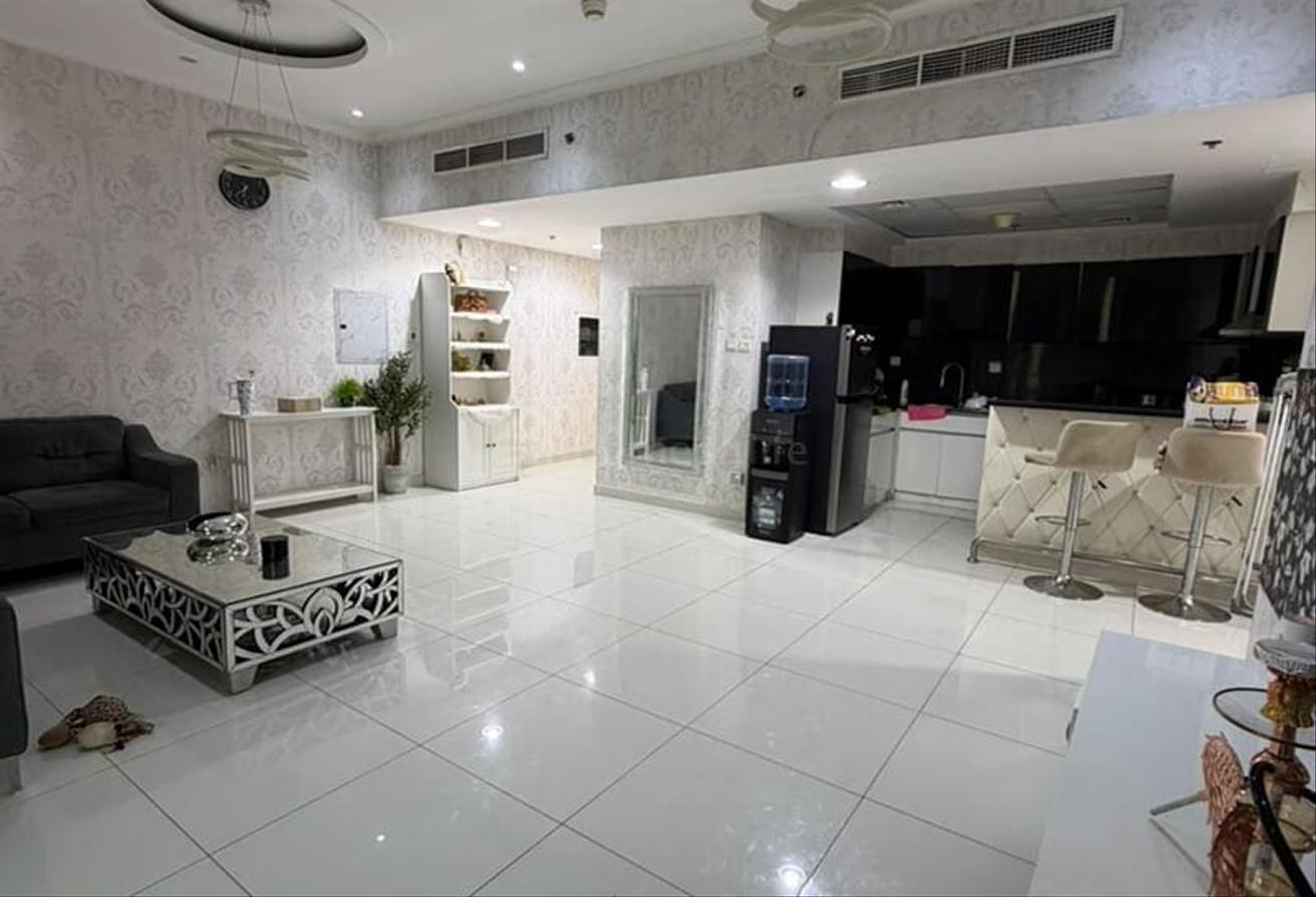 Elegant 2BHK | Luxury Living | Fully Furnished photo 2