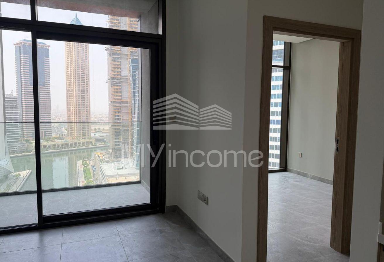 HIGH FLOOR | BRAND NEW | CANAL VIEW photo 6