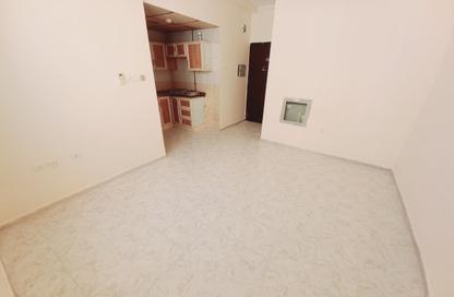 Apartment - Studio - 1 Bathroom for rent in Fire Station Road - Muwaileh - Sharjah