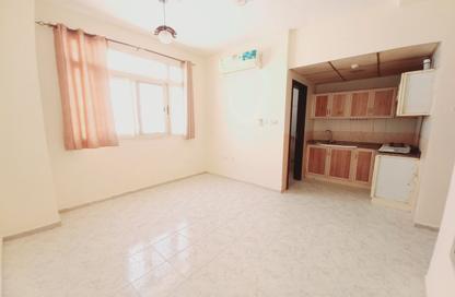 Apartment - Studio - 1 Bathroom for rent in Fire Station Road - Muwaileh - Sharjah