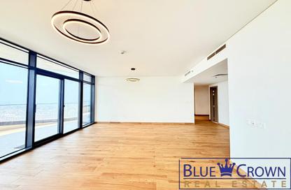 Apartment - 3 - 4 for rent in The Waves Residences - Al Mankhool - Bur Dubai - Dubai