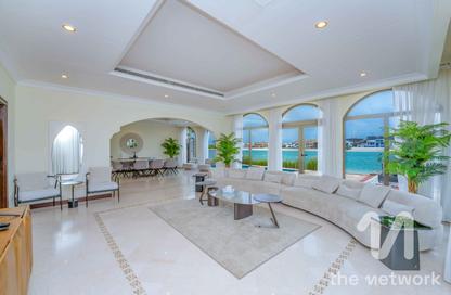 Villa - 4 Bedrooms - 6 Bathrooms for rent in Garden Homes Frond L - Garden Homes - Palm Jumeirah - Dubai