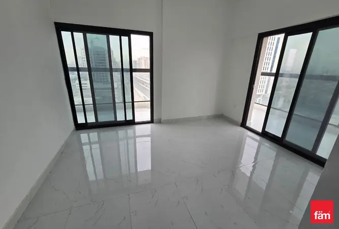 76167223 - Property Image 3