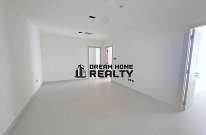 Apartment - 3 - 5 for rent in Sharjah Terraces - Al Khan Lagoon - Al Khan - Sharjah Apartment - 3 - 5 for rent in Sharjah Terraces - Al Khan Lagoon - Al Khan - Sharjah