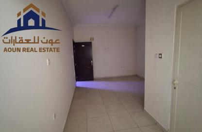 Apartment - Studio - 1 Bathroom for rent in Al Zuaina Building - Al Musalla - Al Gharb - Sharjah
