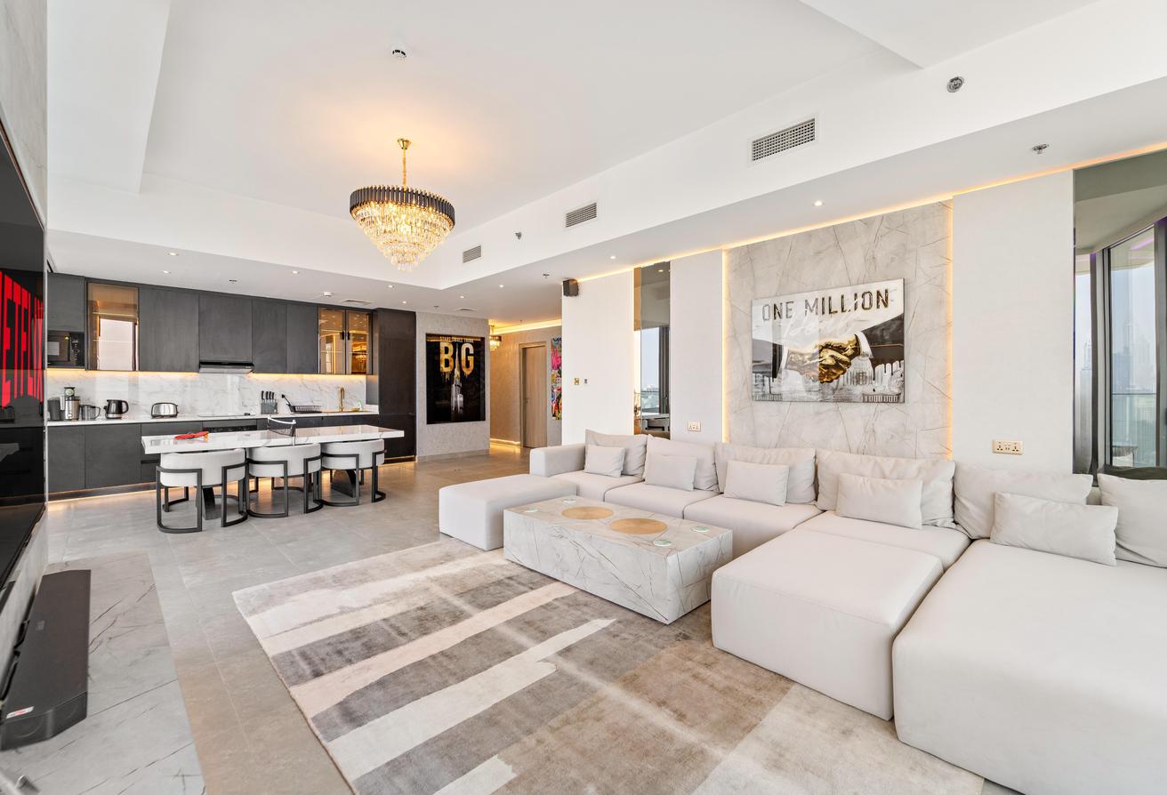 EXCLUSIVE DEAL | ULTRA LUXURY | ALL BILLS INCLUDED photo 4