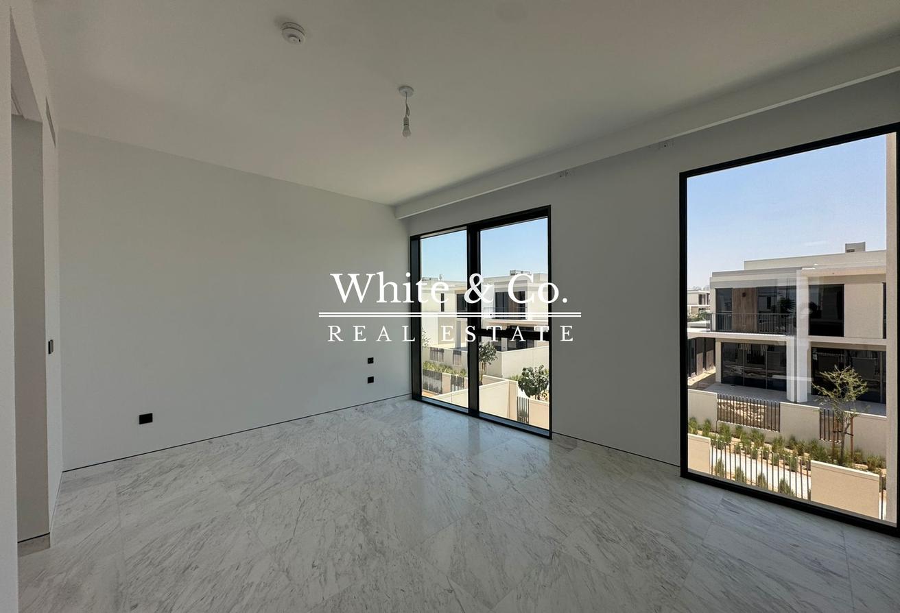 Fully Upgraded | Appliances | Available photo 10