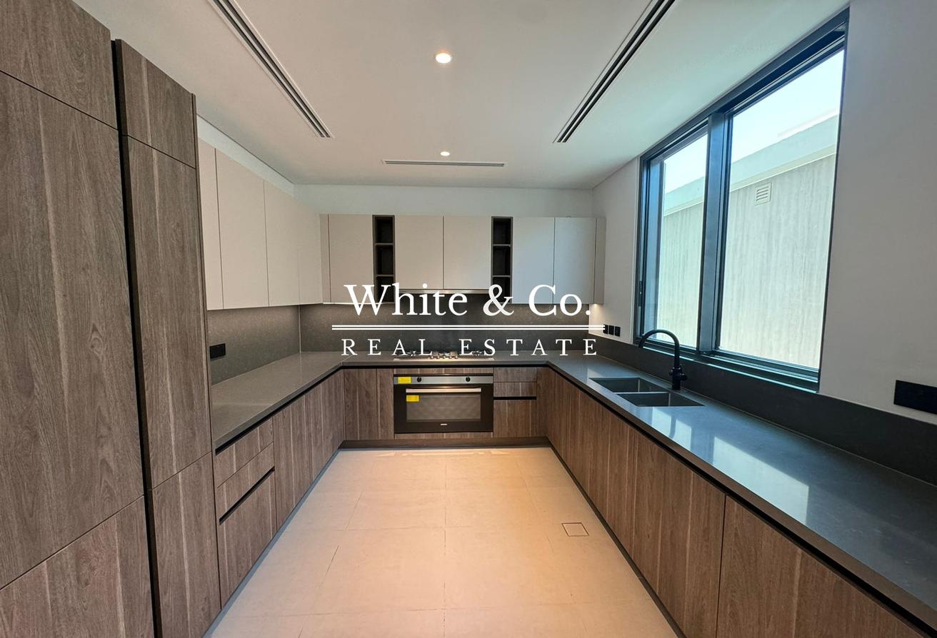 Fully Upgraded | Appliances | Available photo 4