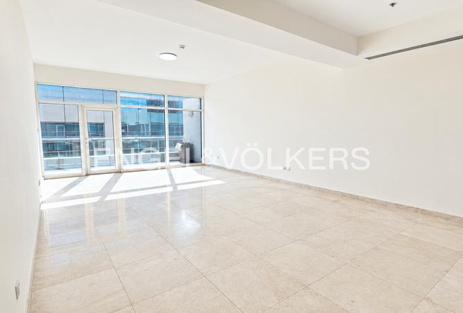Rented | Open to Offers | Large Layout