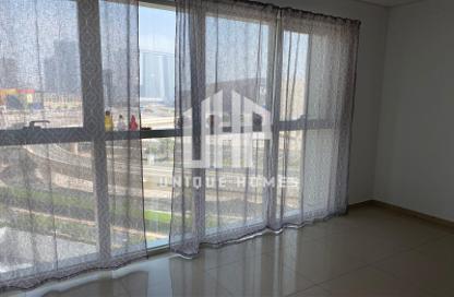 Apartment - 1 Bedroom - 2 Bathrooms for rent in RAK Tower - Marina Square - Al Reem Island - Abu Dhabi