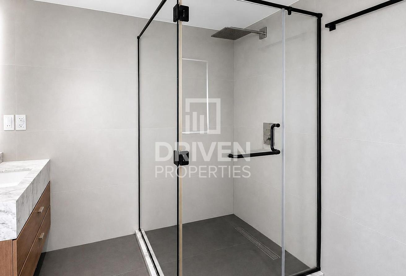 Private Gym | Fully Upgraded | Desirable Villa photo 18