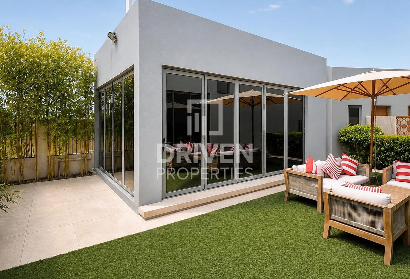 Private Gym | Fully Upgraded | Desirable Villa photo 16