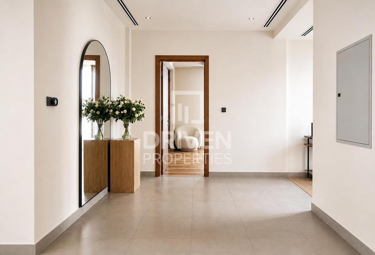 Private Gym | Fully Upgraded | Desirable Villa photo 8