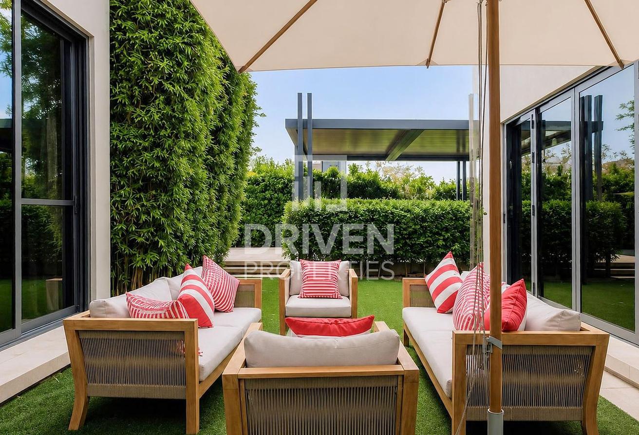 Private Gym | Fully Upgraded | Desirable Villa photo 17