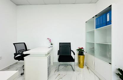 Office Space - Studio - 1 for rent in Fatima Mohammad Ahmad Bin Suleiman Building - Al Raffa - Bur Dubai - Dubai