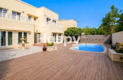 Villa - 5 Bedrooms - 6 Bathrooms for rent in Meadows 2 - Meadows - Dubai