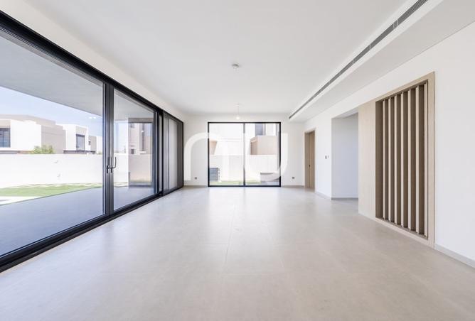 145064112 - Property Image 2