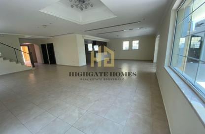 Villa - 4 - 5 for sale in Jumeirah Park - Dubai
