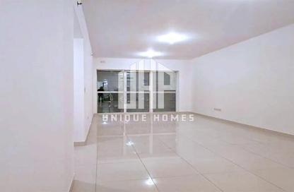Apartment - 2 Bedrooms - 3 Bathrooms for rent in Burooj Views - Marina Square - Al Reem Island - Abu Dhabi